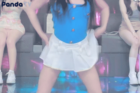 930a00e57dde49ef73800365606b896e_1784022607_858.gif