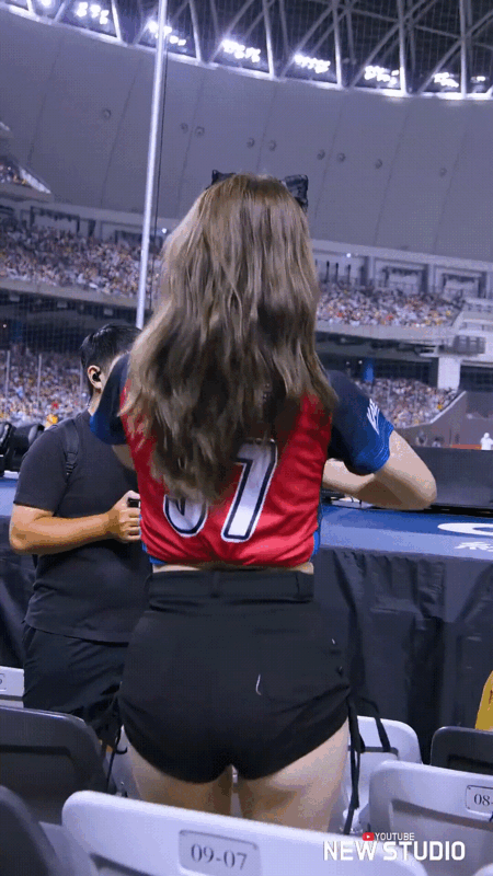 bbaeef08d86d732fae284bda7906f657_1786606700_4912.gif